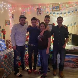 Meet your Posher, Jose israel